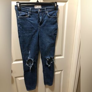 Free people high‎ waisted skinny jeans with holes at knees size 29
